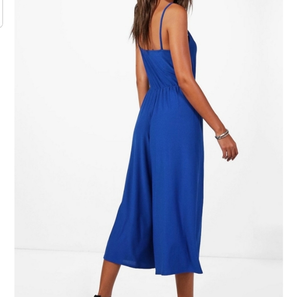 BooHoo Tall - Wrap Split leg Culotte Jumpsuit - Picture 3 of 8